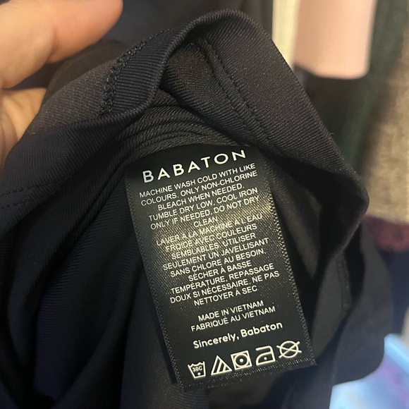 Aritzia short sleeve Contour Ruched black dress - Picture 7 of 8